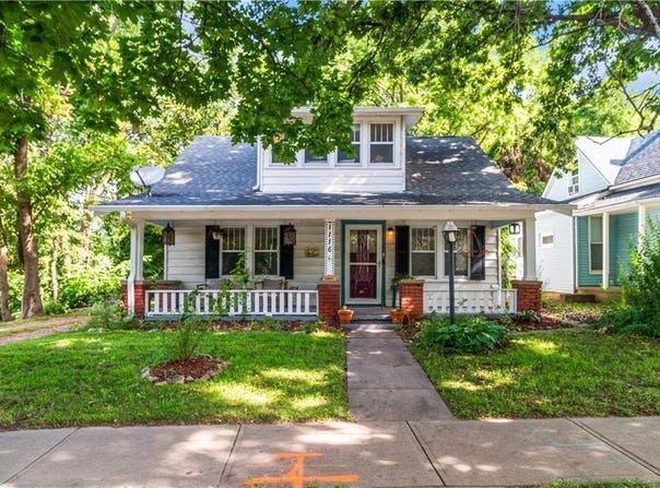 1116 W Maple Avenue, Independence, MO 64050