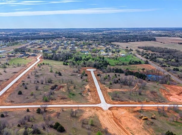 2127 Cattle Drive, Guthrie, OK 73044