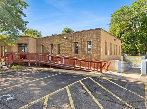 141 Park St, Attleboro, MA 02703