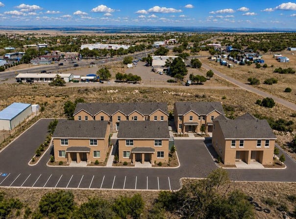 19 Walker Road, Edgewood, NM 87015