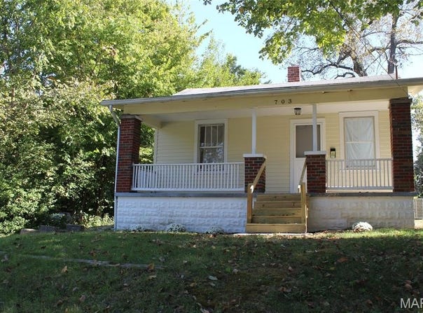 703 Fairview Avenue, Alton, IL 62002