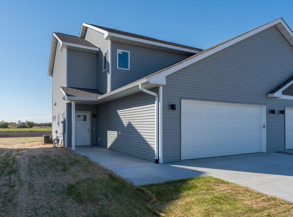 3117 & 3119 Noble Drive, Mankato, MN 56001