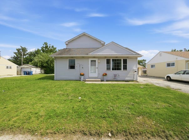 4203 Southwest Highway, Hometown, IL 60456