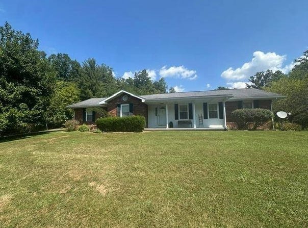 64 Truman Lane, Sandy Hook, KY 41171