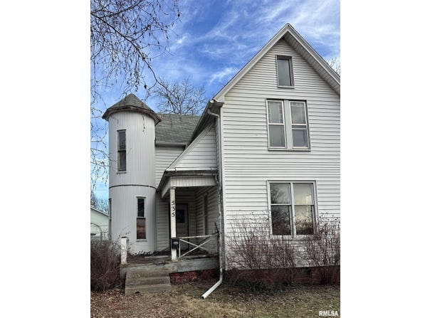 535 S MAIN Street, Canton, IL 61520