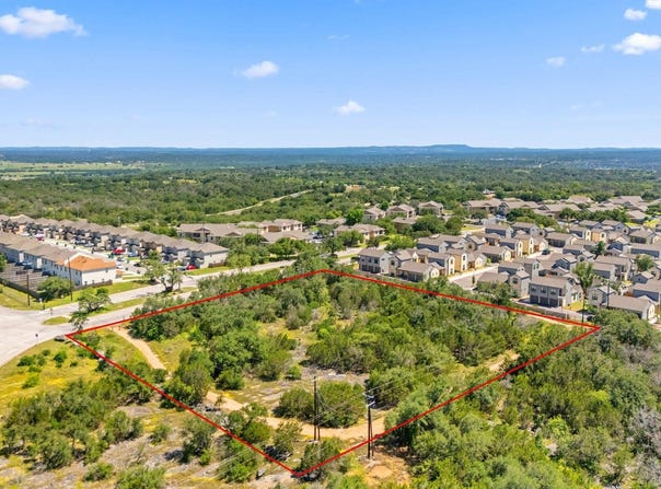 Mustang Drive, Marble Falls, TX 78654