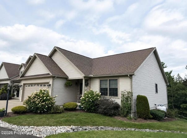 90 Grandview Drive, Tunkhannock, PA 18657