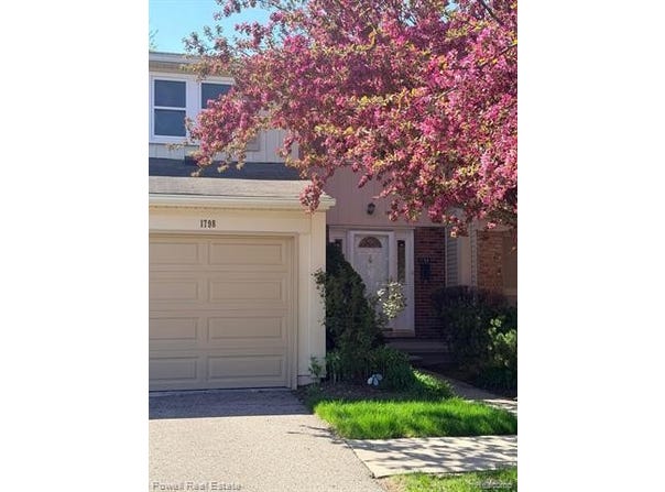 1798 Brentwood Drive, Troy, MI 48098