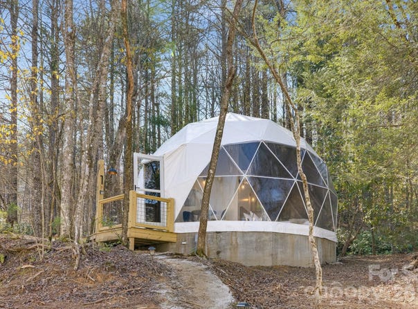 186 Meece Road, Rosman, NC 28772