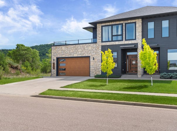 3013 Red Clover St, Holmen, WI 54636