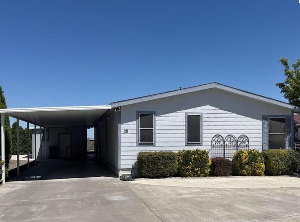 38 Valley View Cir, Richland, WA 99352