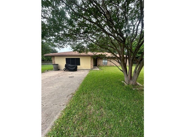 3520 Oakside Drive, Bryan, TX 77802