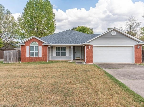 600 Tiffany DR, Lavaca, AR 72941