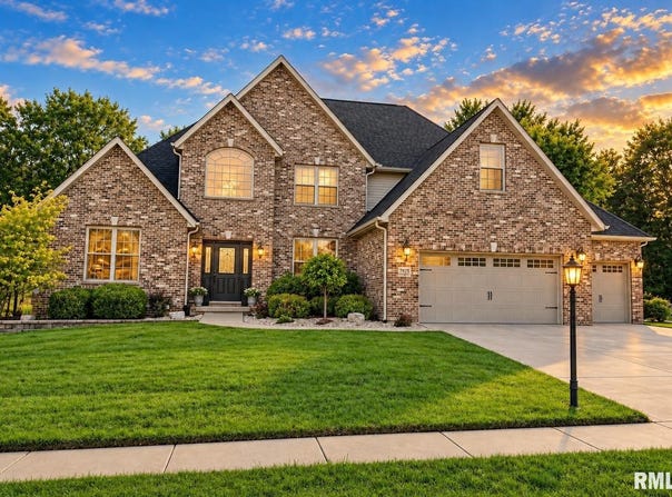 1825 AUTUMN Ridge, Washington, IL 61571