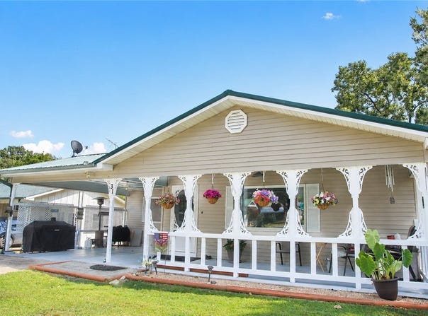 31 Circle Drive, Lead Hill, AR 72644