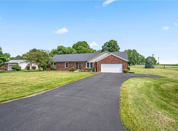 14991 Charm Hill Drive, Sidney, OH 45365