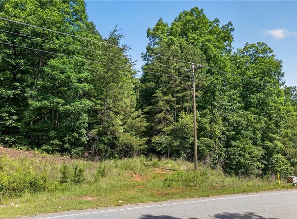 Wells Highway, Seneca, SC 29678