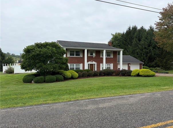 48769 Lakeview Circle, East Liverpool, OH 43920