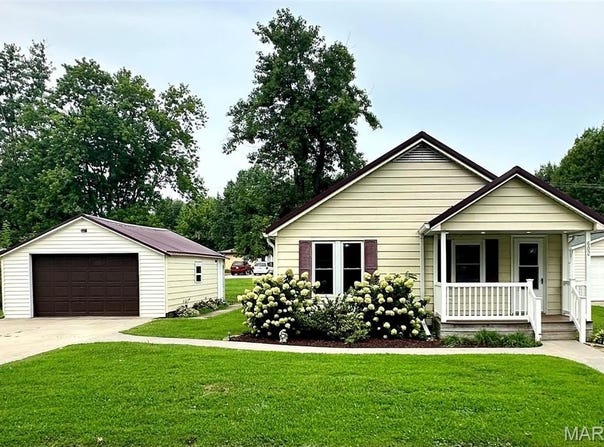 602 S Taylor Avenue, Belle, MO 65013