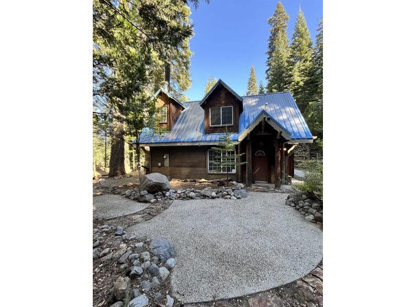 44200 Highway 20, Emigrant Gap, CA 95715