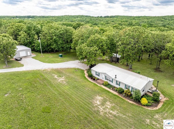 34801 Drennon Chapel Road, Edwards, MO 65326