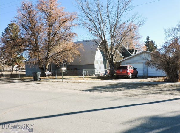 110 E Hamilton, Sheridan, MT 59749