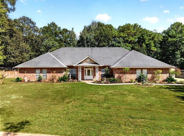 6008 Woods Road, Picayune, MS 39466