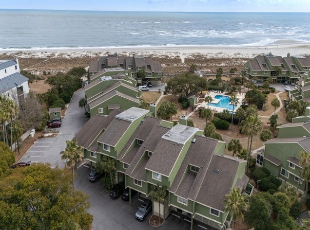 7000 Palmetto Drive, Isle of Palms, SC 29451