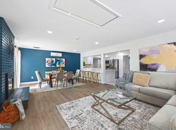 1106 PENNYPACKER Lane, BOWIE, MD 20716