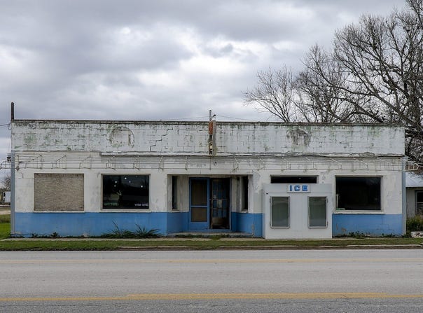W Hwy 87, Smiley, TX 78159