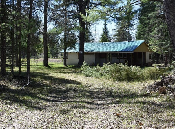 W8713 Co Rd G, Daggett, MI 49821