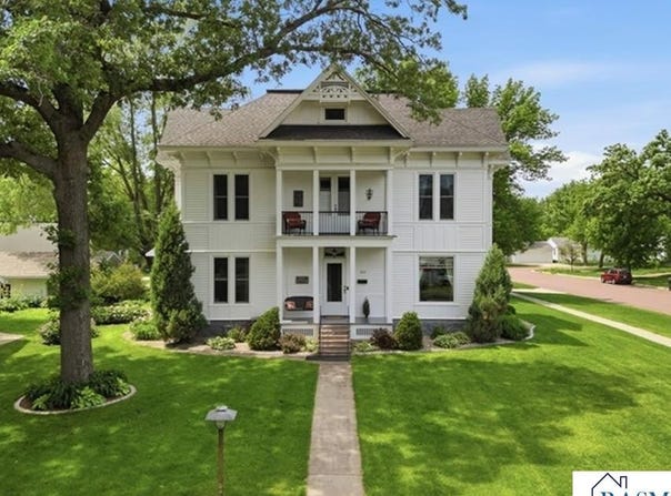 425 N Linton Street, Blue Earth, MN 56013