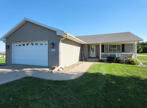 1101 N Poplar Drive, Avoca, IA 51521
