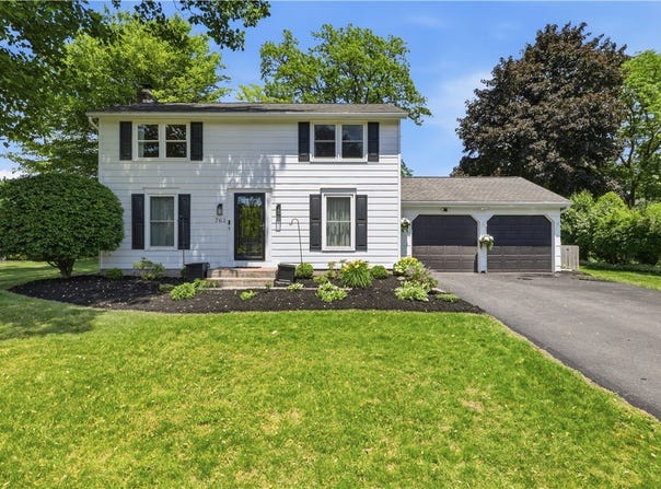 763 Saffron Lane, Webster, NY 14580