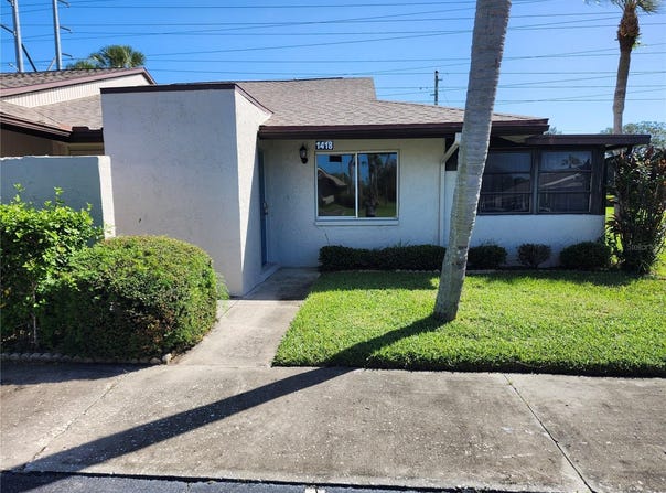 1418 14TH Circle SE, LARGO, FL 33771