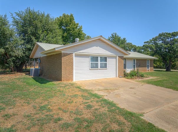 116 S Cimarron Drive, Perkins, OK 74059