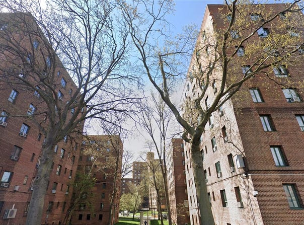 2120 E Tremont Avenue, Bronx, NY 10462
