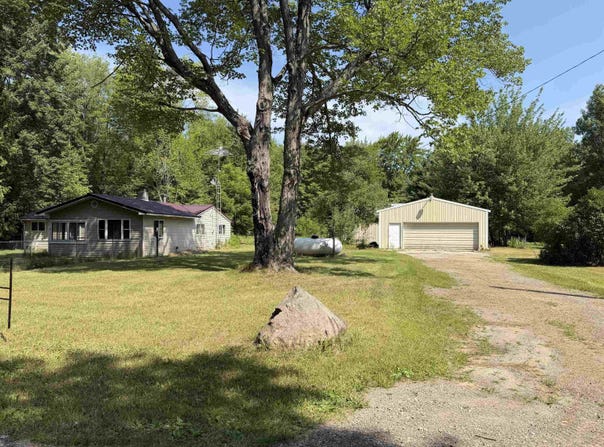 6315 Sunrise Trail, Harrison, MI 48625