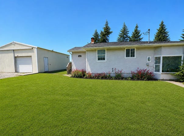 105 N JOHNSON Ave, Fairfield, WA 99012