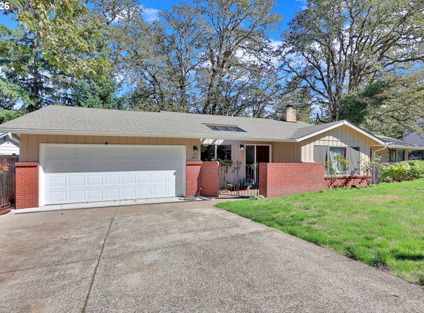 4791 LARKWOOD St, Eugene, OR 97405