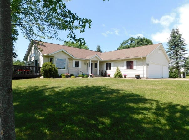 40337 Torchlight Road, Isle, MN 56342