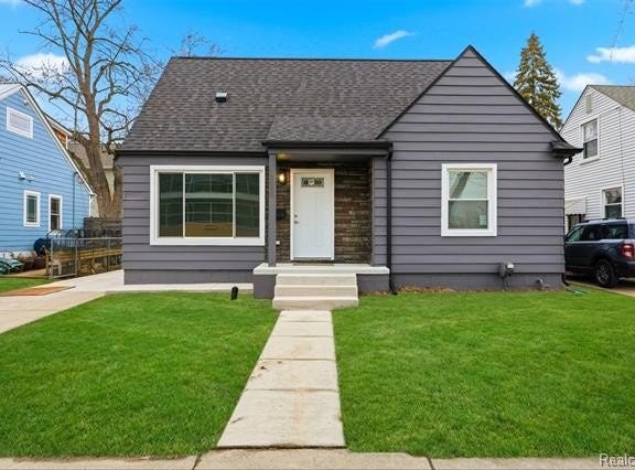 3050 Catalpa Drive, Berkley, MI 48072