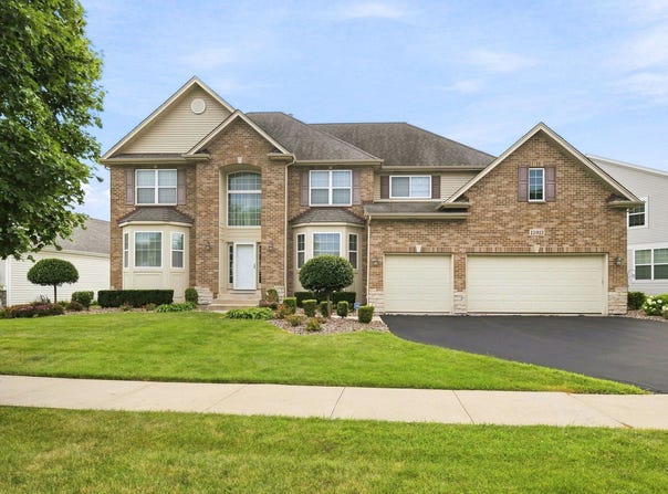 15913 S Selfridge Circle, Plainfield, IL 60586