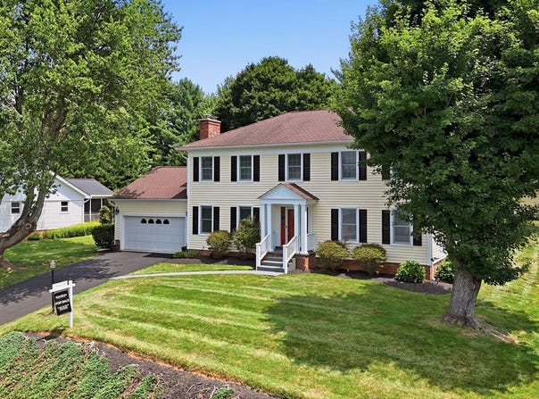 38376 DOWNS Court, HAMILTON, VA 20158