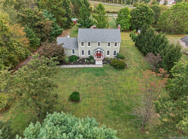 214 DuBois, Gardiner, NY 12561