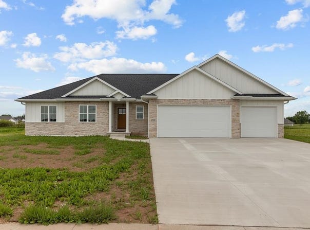 264 Kerrigan Dr, Wrightstown, WI 54108