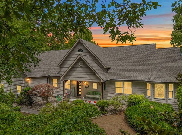 126 Cold Mountain View, Cleveland, SC 29635