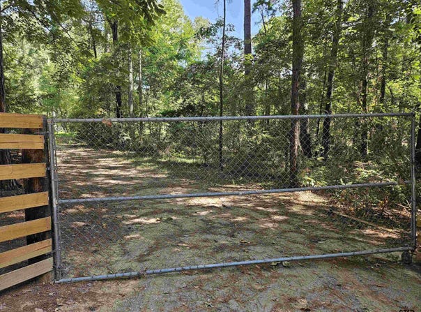 21415 Apache, Tyler, TX 75705