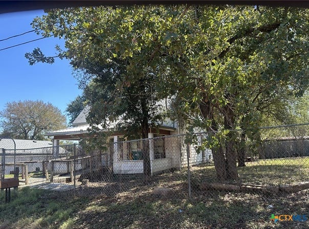 1504 Pidcoke Street, Gatesville, TX 76528