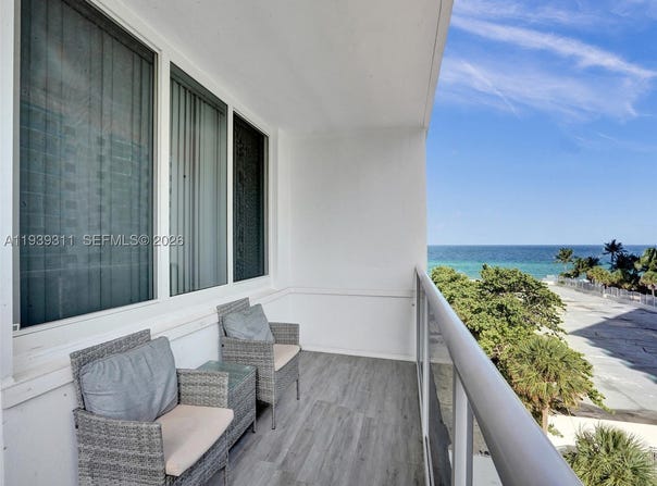 3725 S Ocean Dr, Hollywood, FL 33019